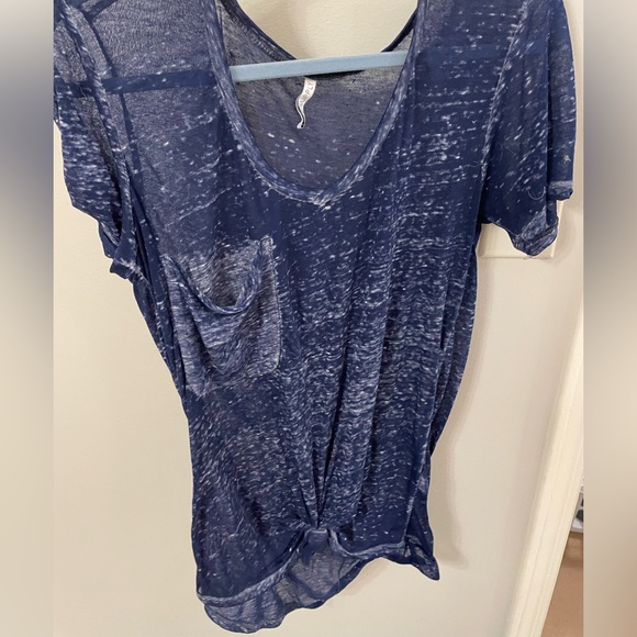 Z supply distressed blue Pocket Tee - Picture 1 of 4